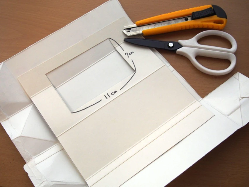 作成中の写真立て