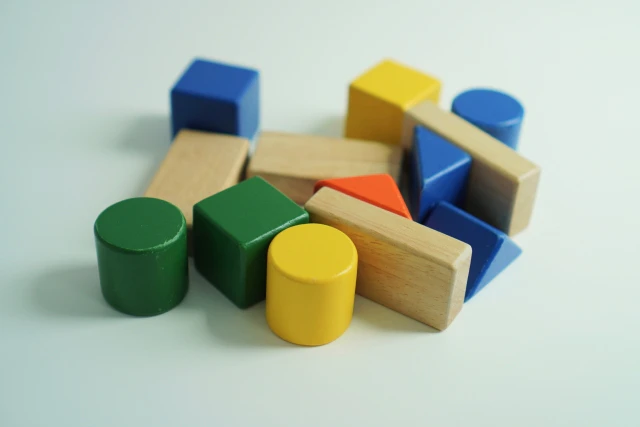 カラフルな積み木