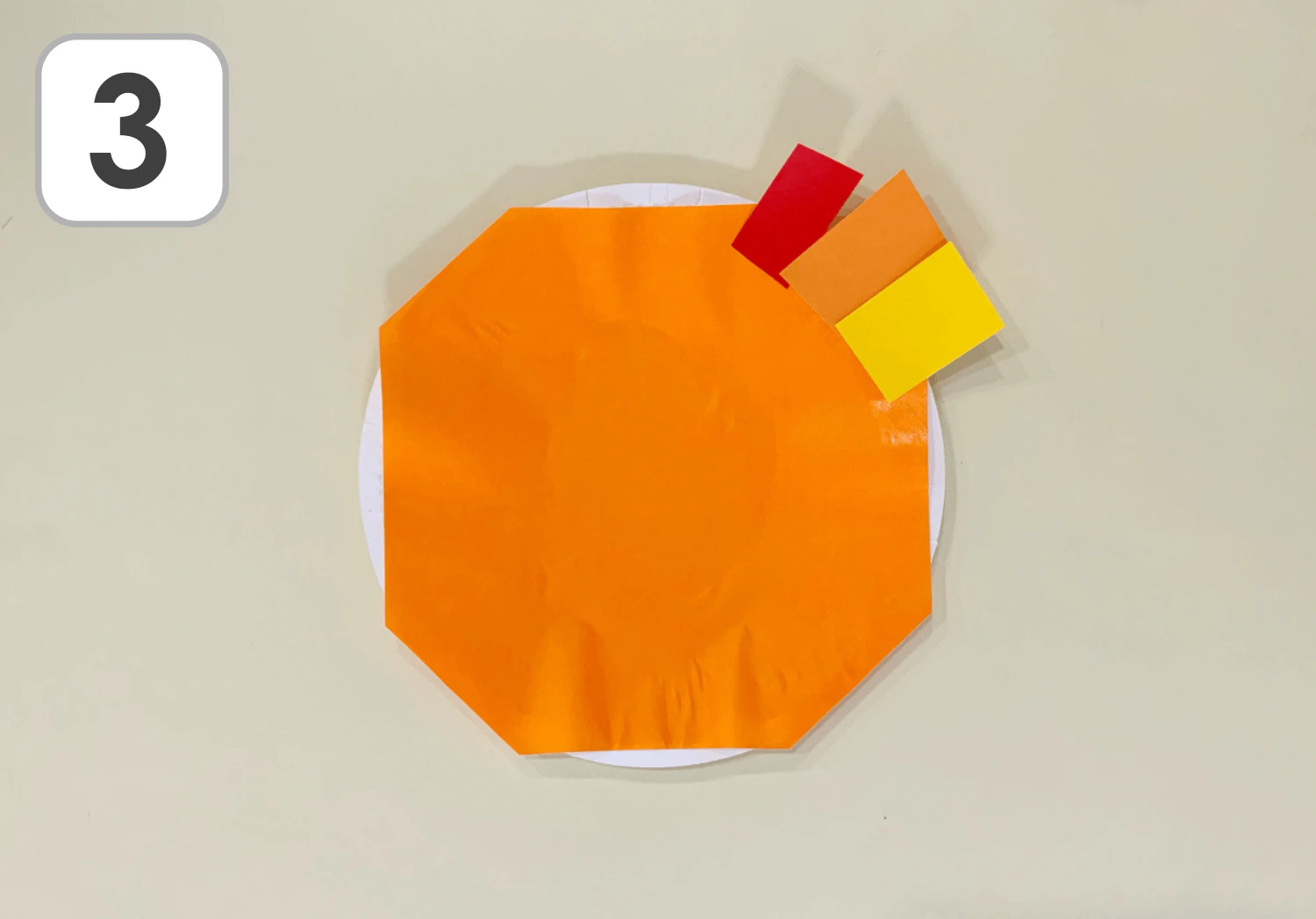 紙皿の太陽の製作手順3