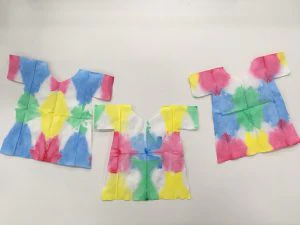 半紙を使った色染め体操服
