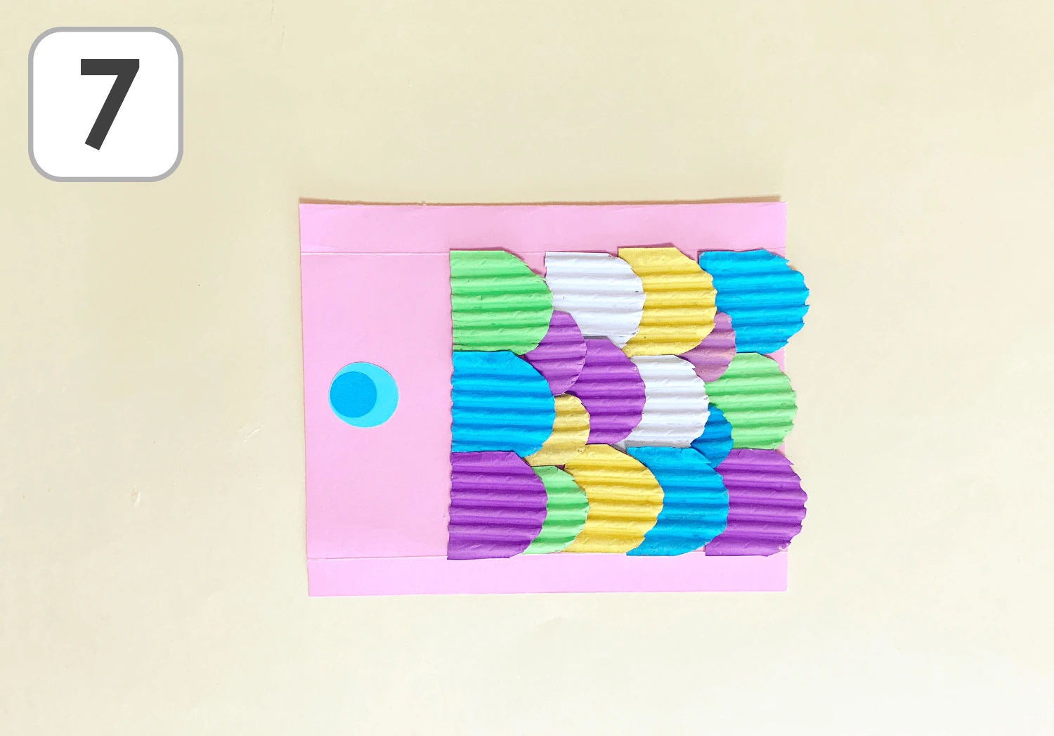 カラフルダンボールのこいのぼりの製作手順７