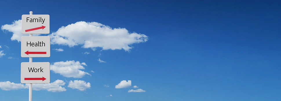 青空と3つの標識