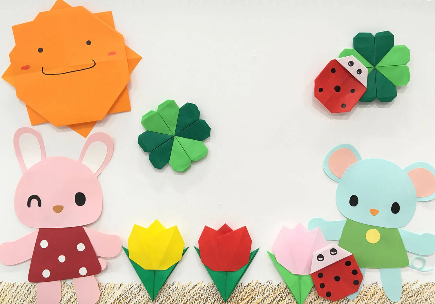 てんとう虫を飾った壁面