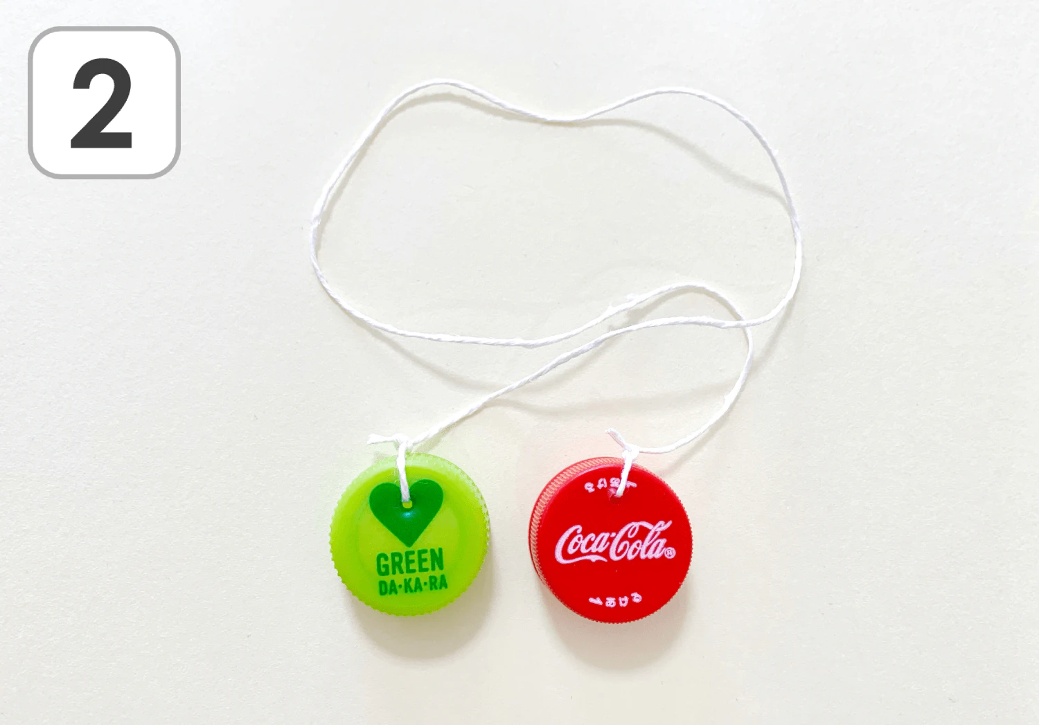 紙コップのふわふわベルの製作手順2