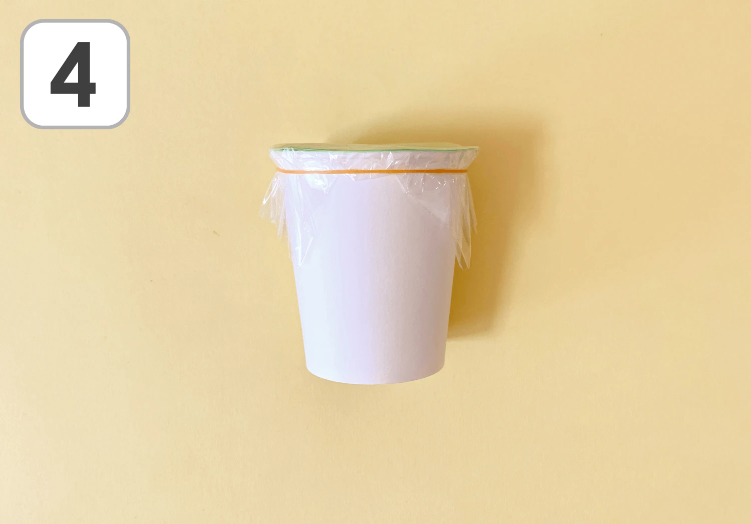 紙コップ太鼓の製作手順4