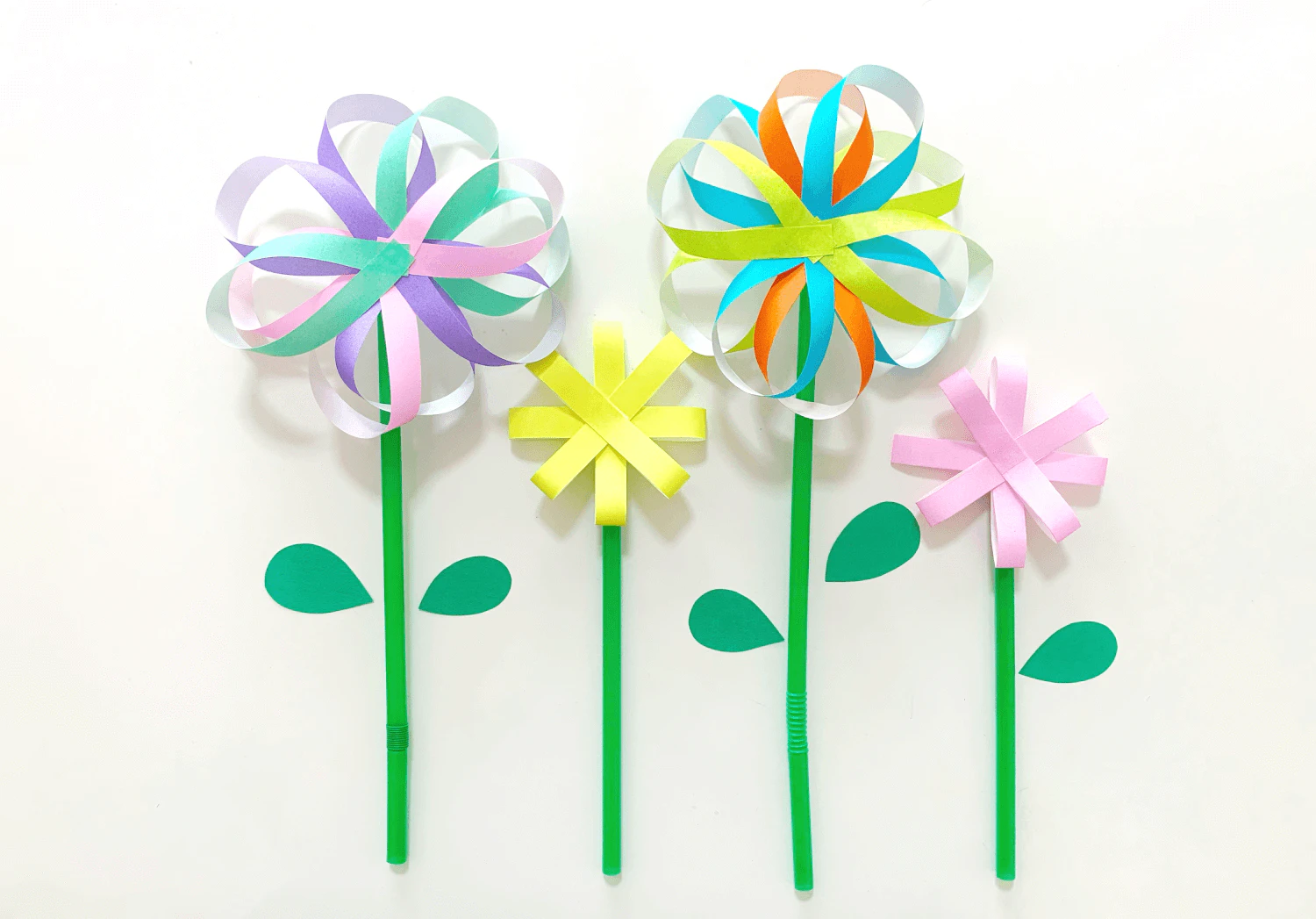 【11月の壁面アイデア】5. 勤労感謝の日にぴったり！「花束」