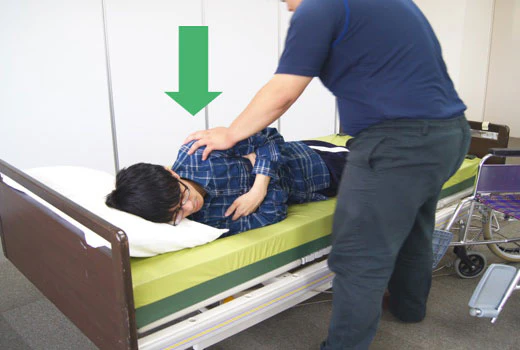  利用者さんの体の向きを変える