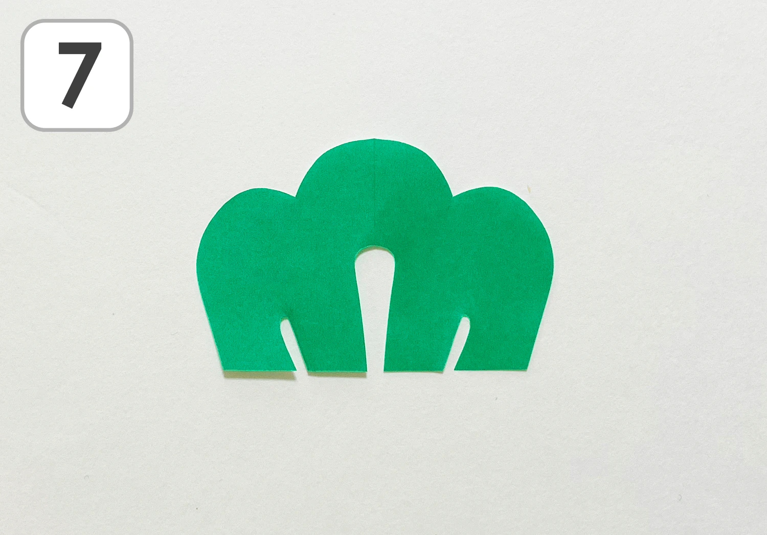 お正月の切り紙の製作手順7