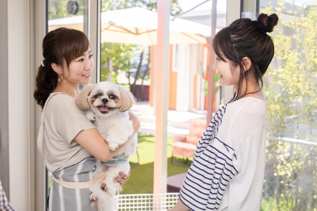 ペットと女性２