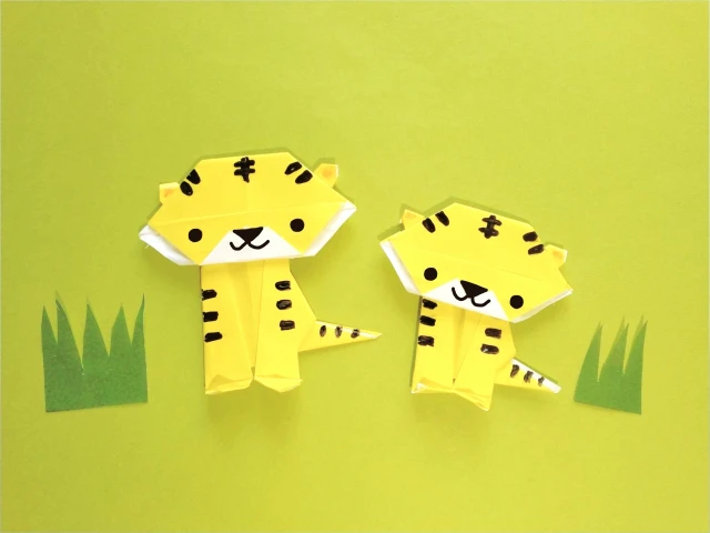 折り紙のかわいいトラ2匹