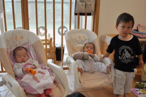 赤ちゃんと男の子
