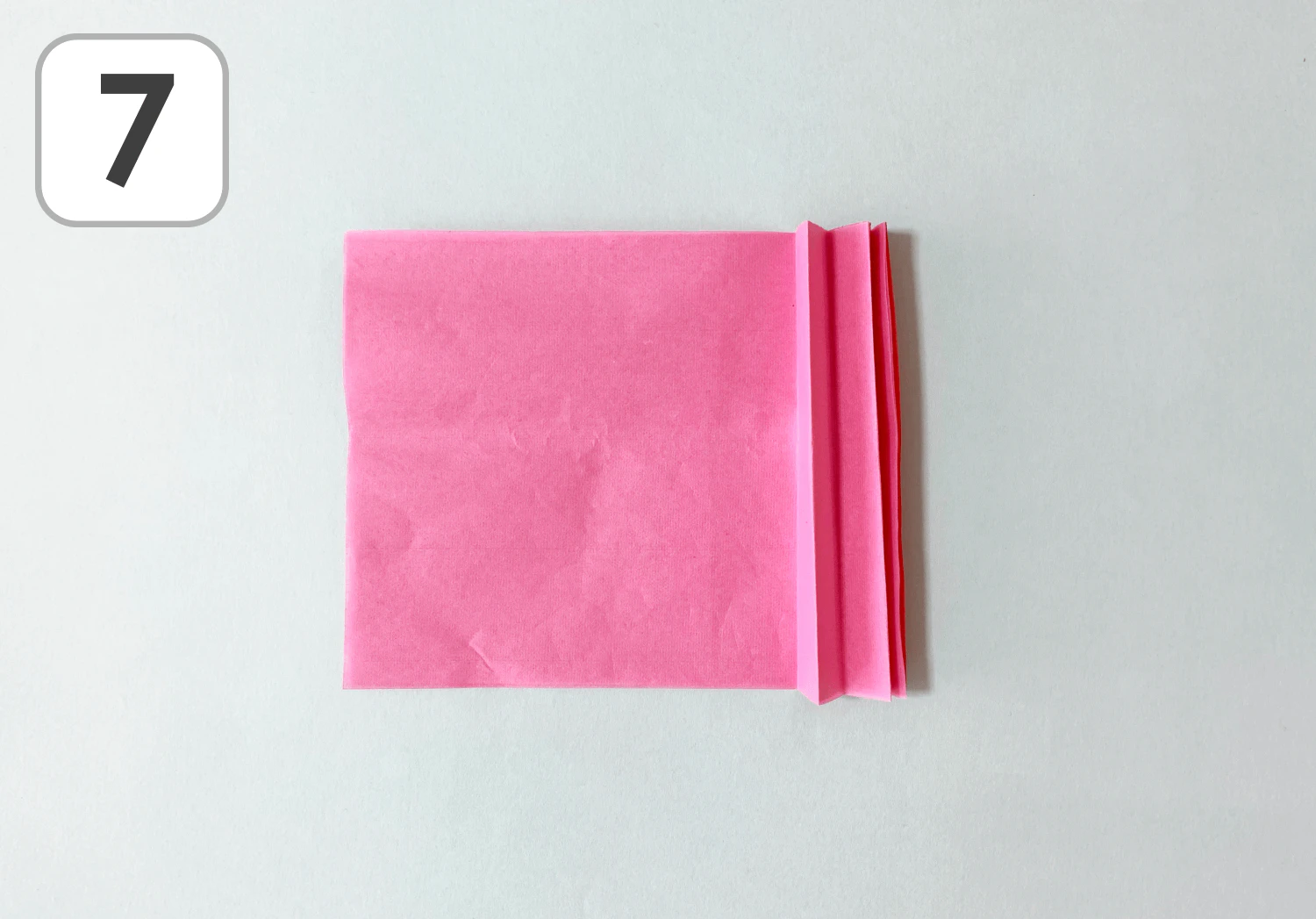 格子編みとお花紙のふわふわ雛人形の製作手順7