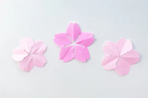 製作さくらの切り紙