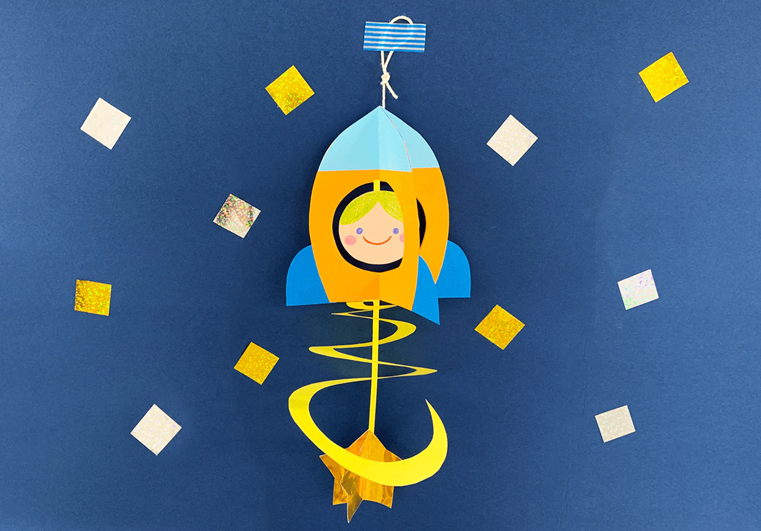 立体のロケット