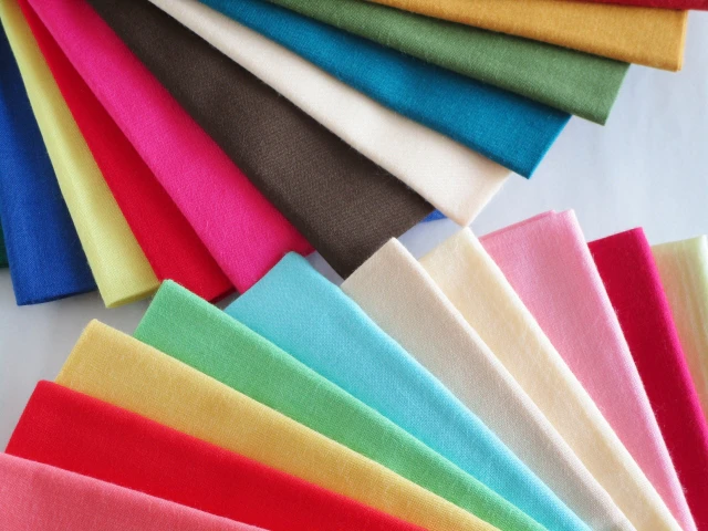 色とりどりの布