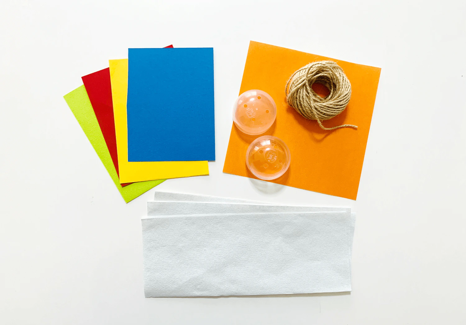 ガチャガチャカプセルで製作！「どんぐり」の準備物