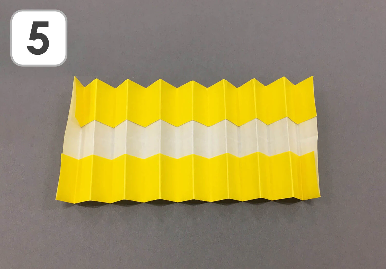 折り紙で作るたんぽぽの製作手順5-2