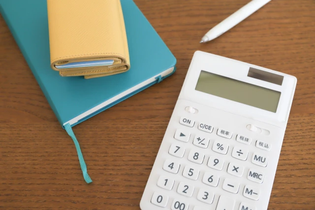 電卓と手帳