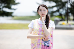 保育士考え事をしている