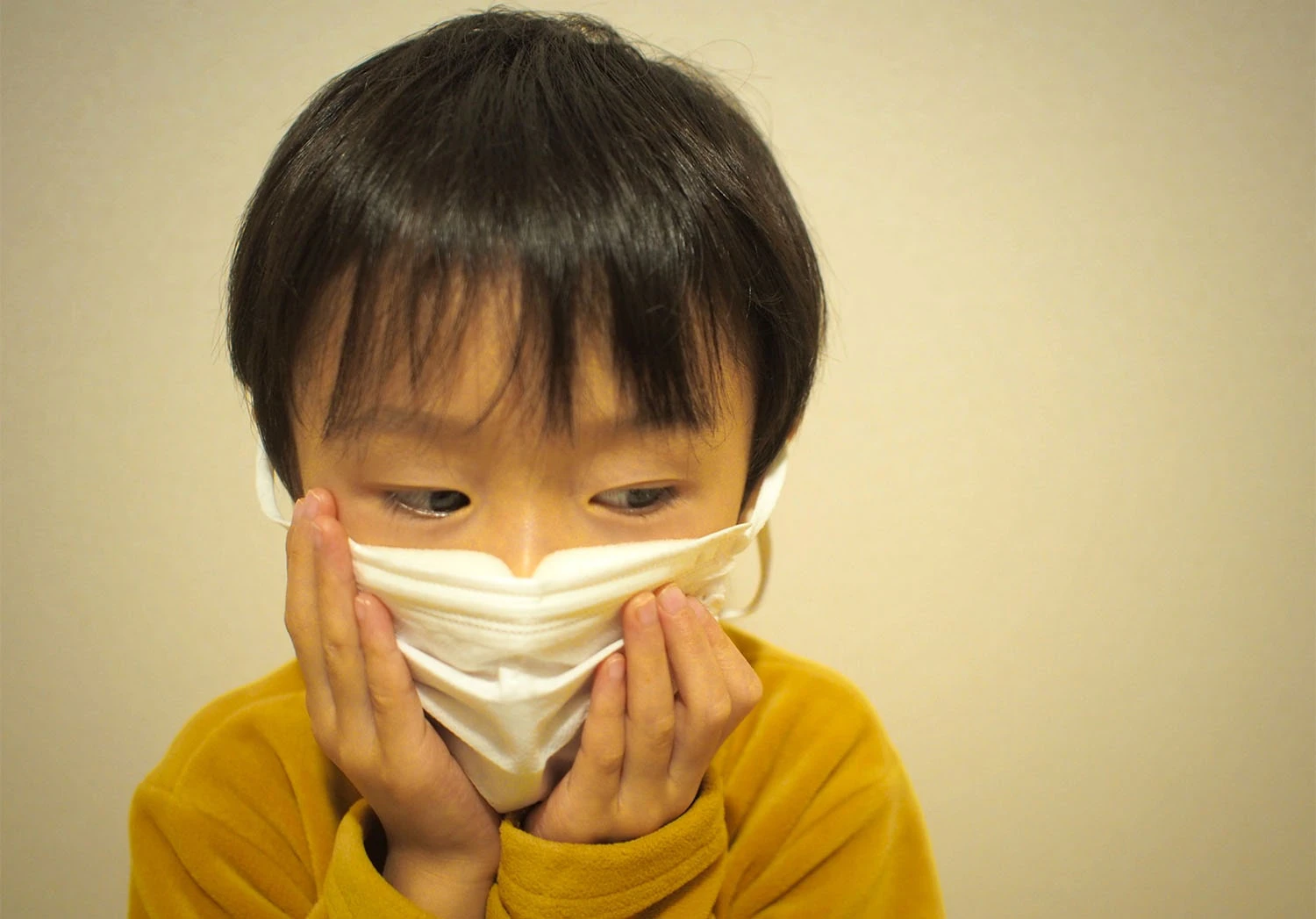 マスクの子ども