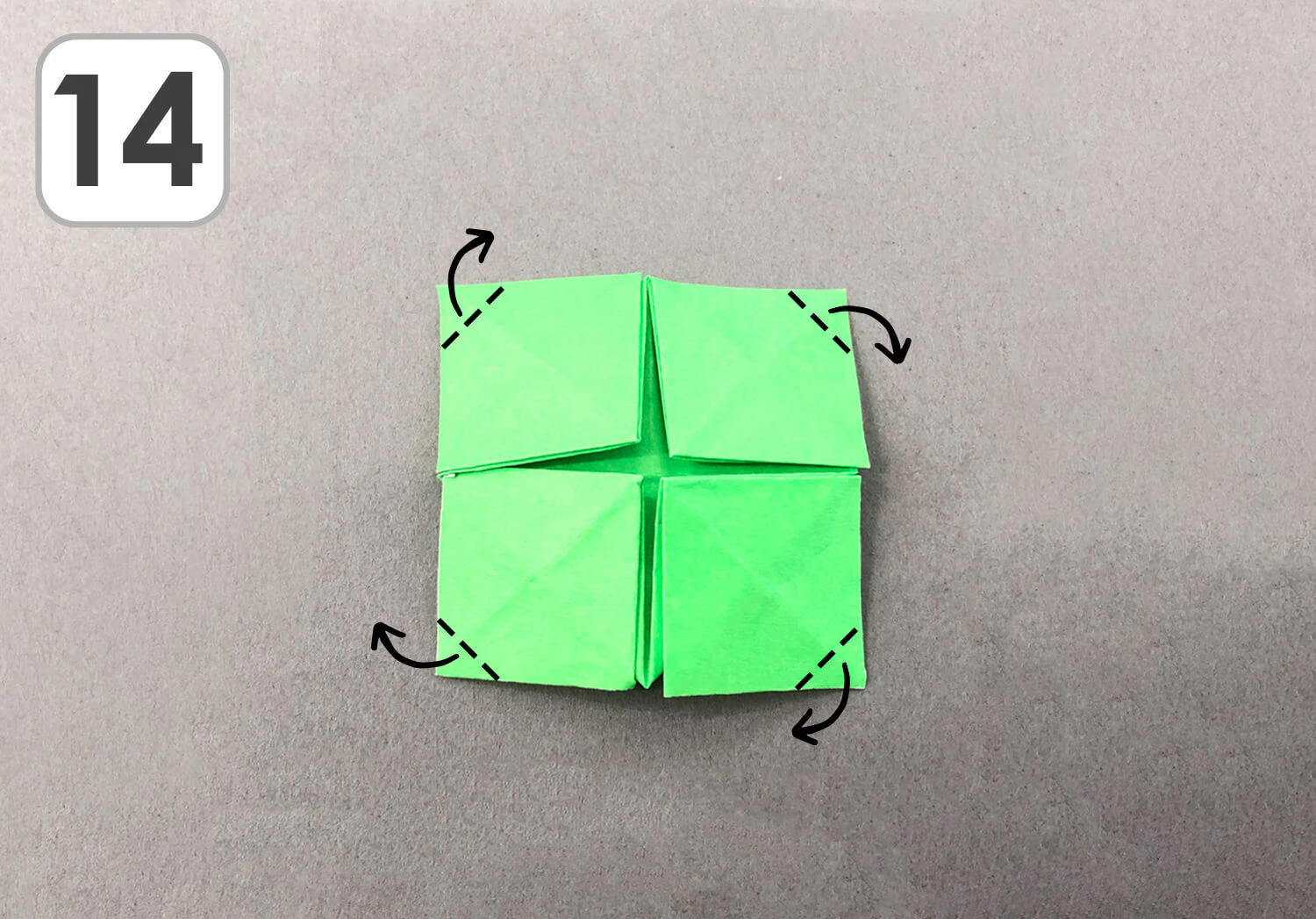 おりがみ1枚で作るクローバーの作り方14