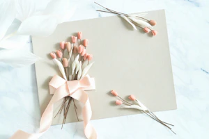 チューリップとカード