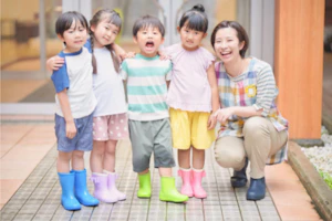 保育士の離職率は高い?低い?定着しない理由や職場選びの秘訣を解説