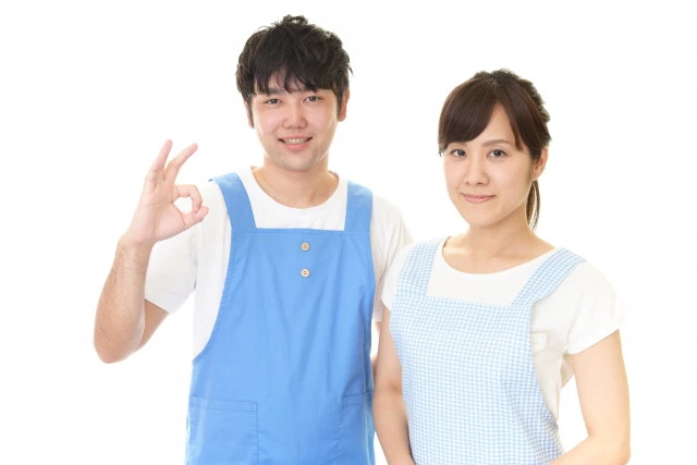 男女の保育士さん