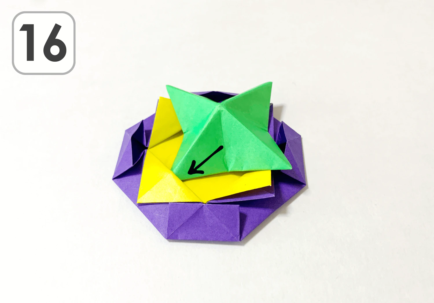 3枚で作るこまの作り方16