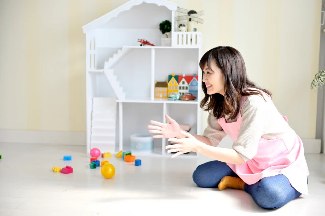 笑顔の保育士さん