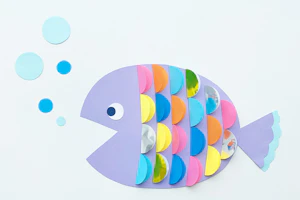 製作カラフルうろこのお魚