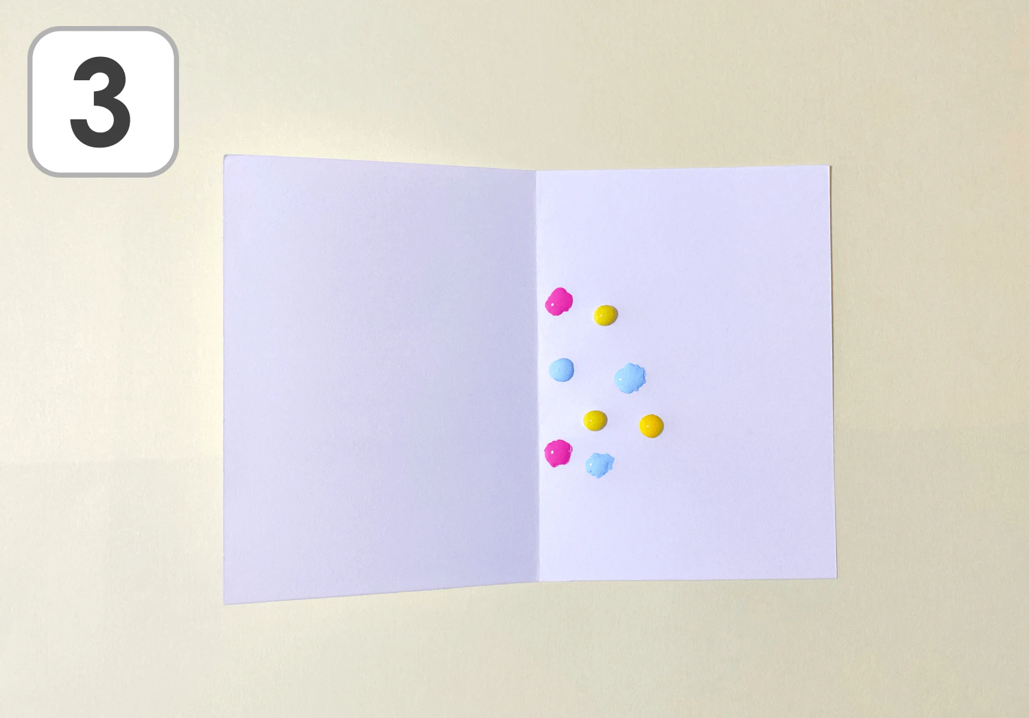 デカルコマニーの花の製作手順3