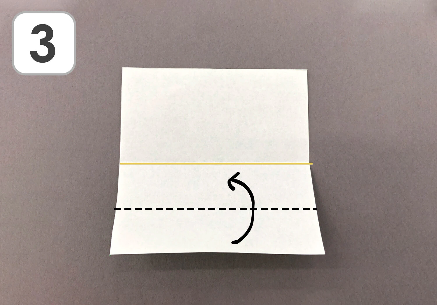 おりがみ1枚で作るクローバーの作り方3