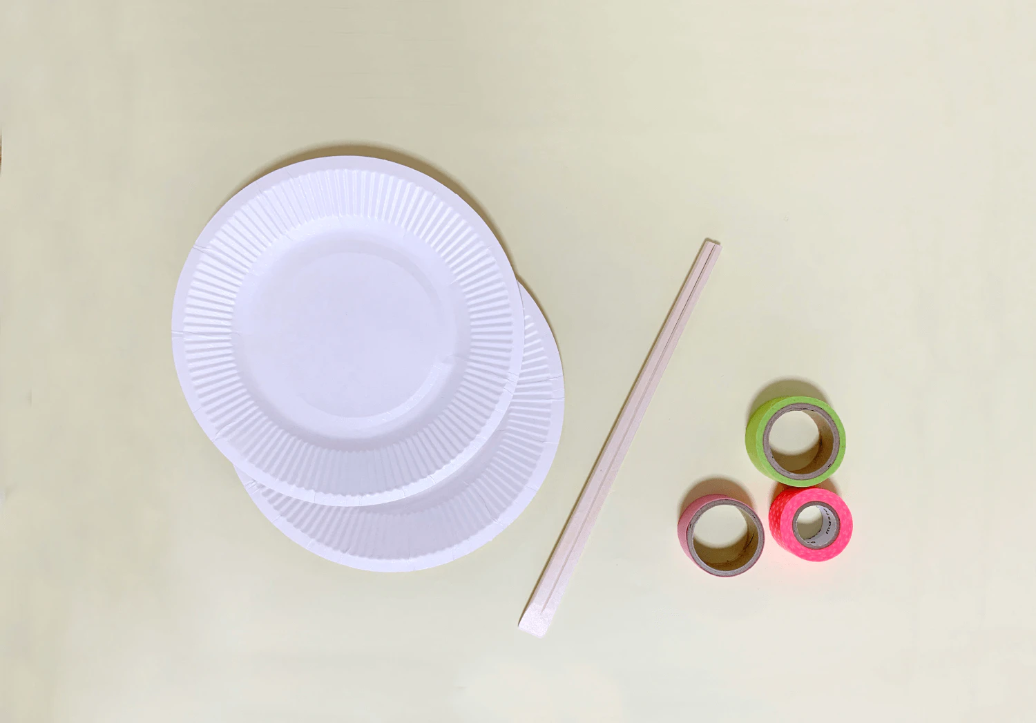 花火の紙皿うちわの準備物