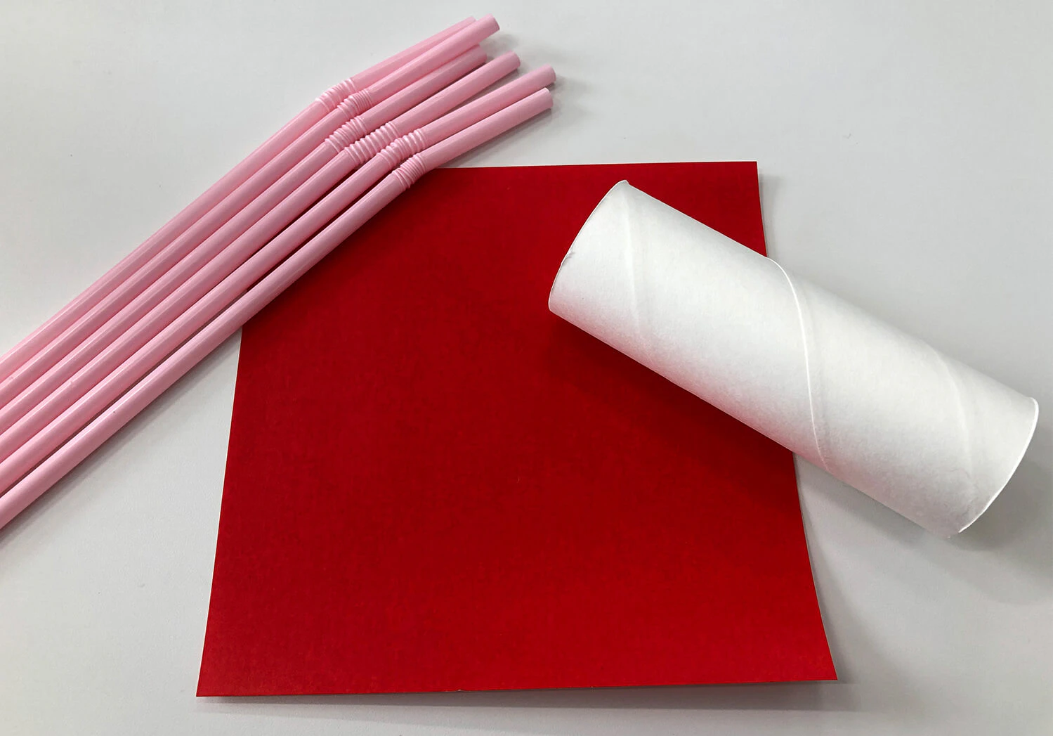 トイレットペーパーで作るかにの材料