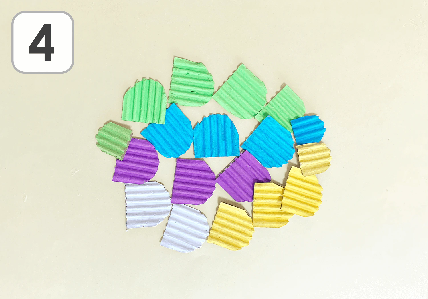 カラフルダンボールのこいのぼりの製作手順４