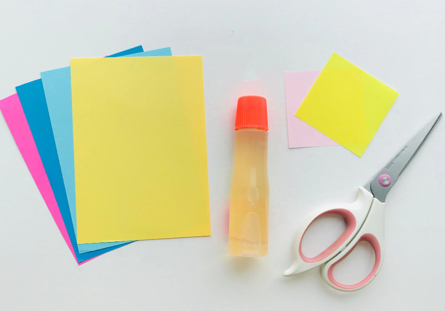 かさとしずくの吊るし飾りの材料