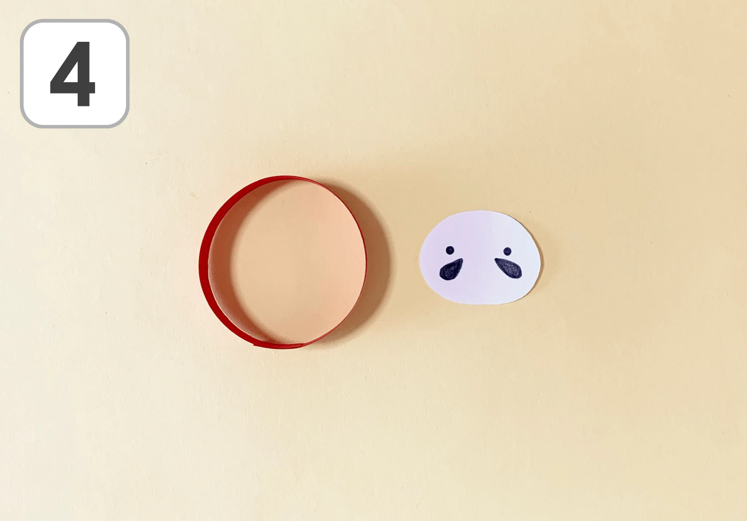 クイリングだるまの吊るし飾りの製作手順4