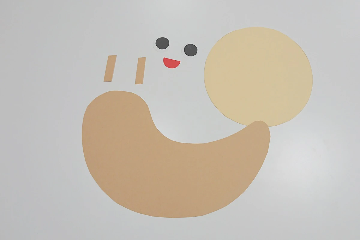 製作過程／指スタンプのかたつむり