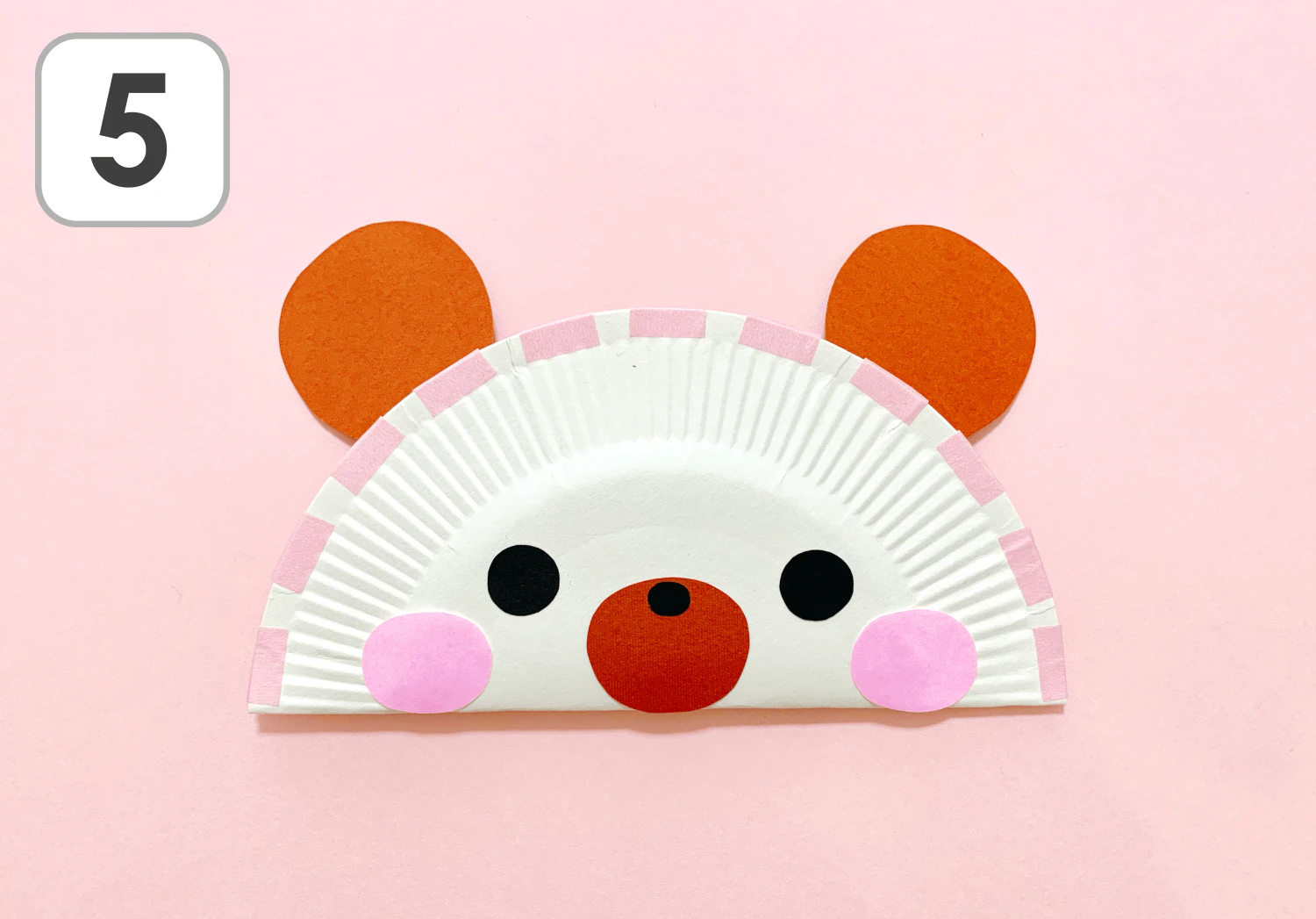 くまさんの紙皿タンバリンの製作手順5