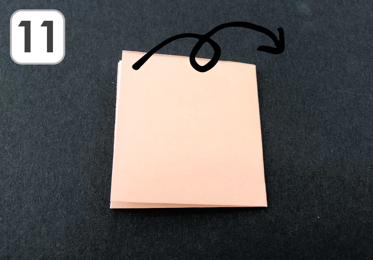 おりがみ　みのむし顔折り方3