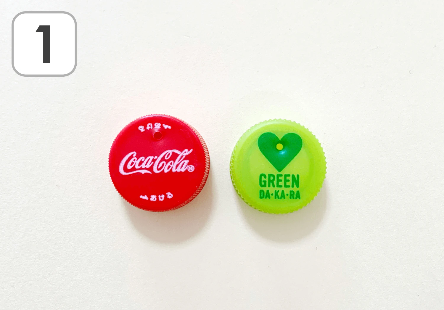 紙コップのふわふわベルの製作手順1