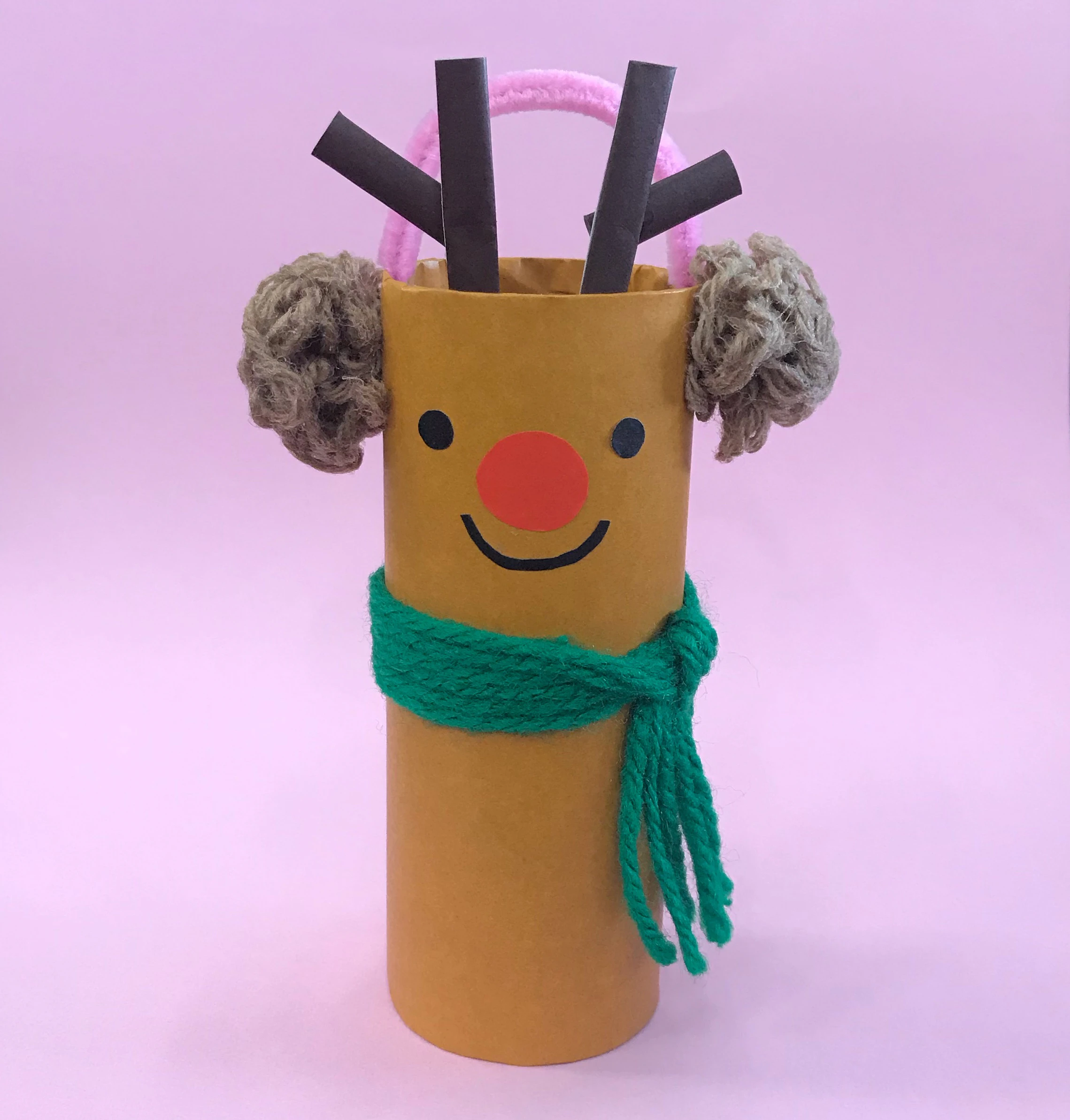 製作フワフワ毛糸のトナカイ