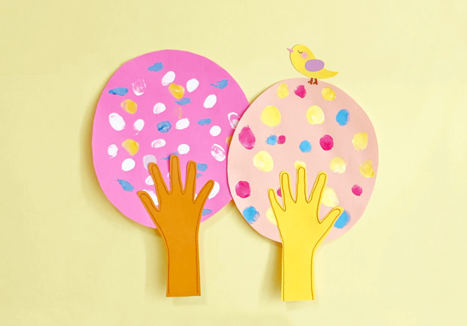 手形と指スタンプの木の製作