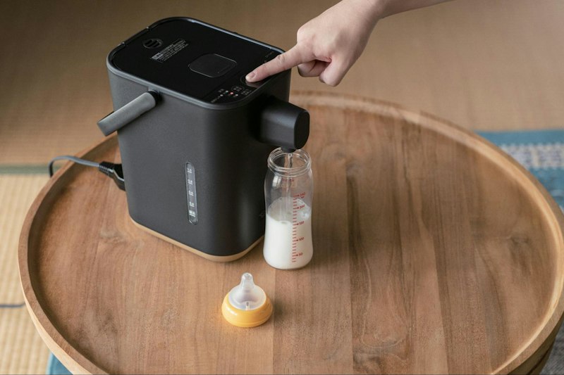 【メーカーに聞いた】同じ「70℃」でも、たどってきた道が違う。調乳の安全を支える象印「STAN. 電動ポット」