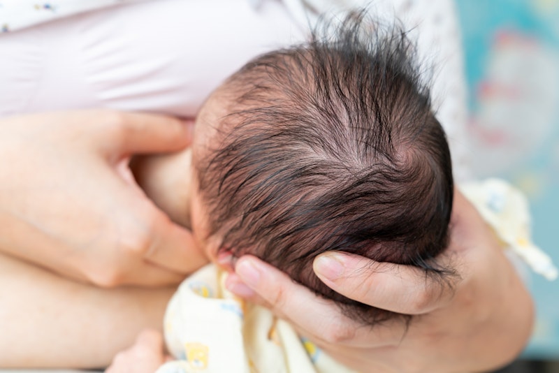 【新人助産師必見】母乳育児のトラブル対処法まとめ それぞれの原因と看護を学ぶ
