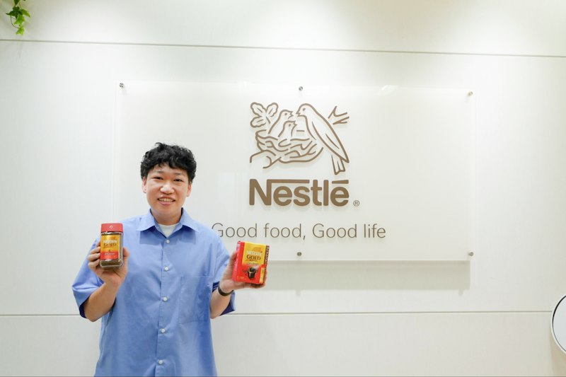 「コーヒーはやめなきゃいけない？」の誤解を解く。「ネスカフェ ゴールドブレンド カフェインレス」から学ぶ、ママに寄り添うカフェインとの付き合い方