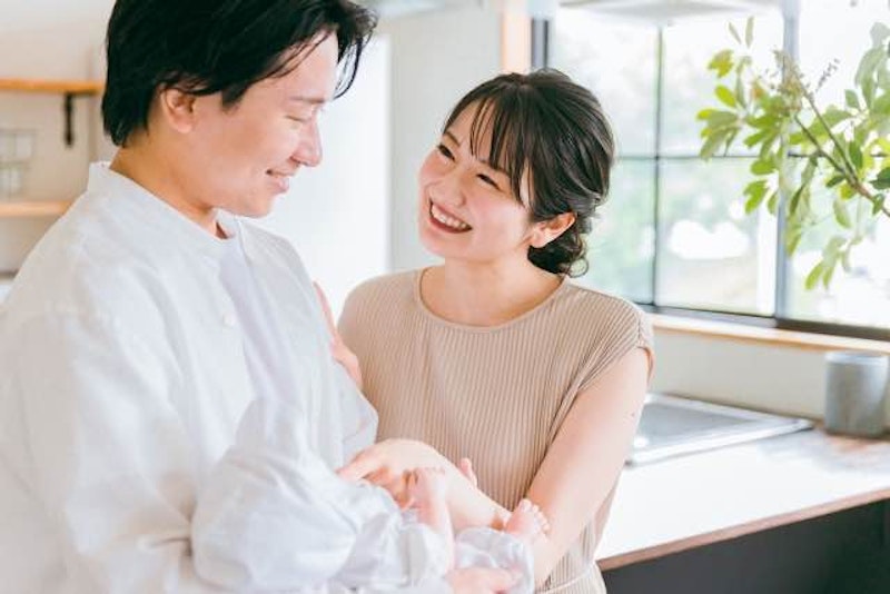 乳幼児揺さぶられ症候群（SBS）とは？助産師なら知っておきたいママへの指導