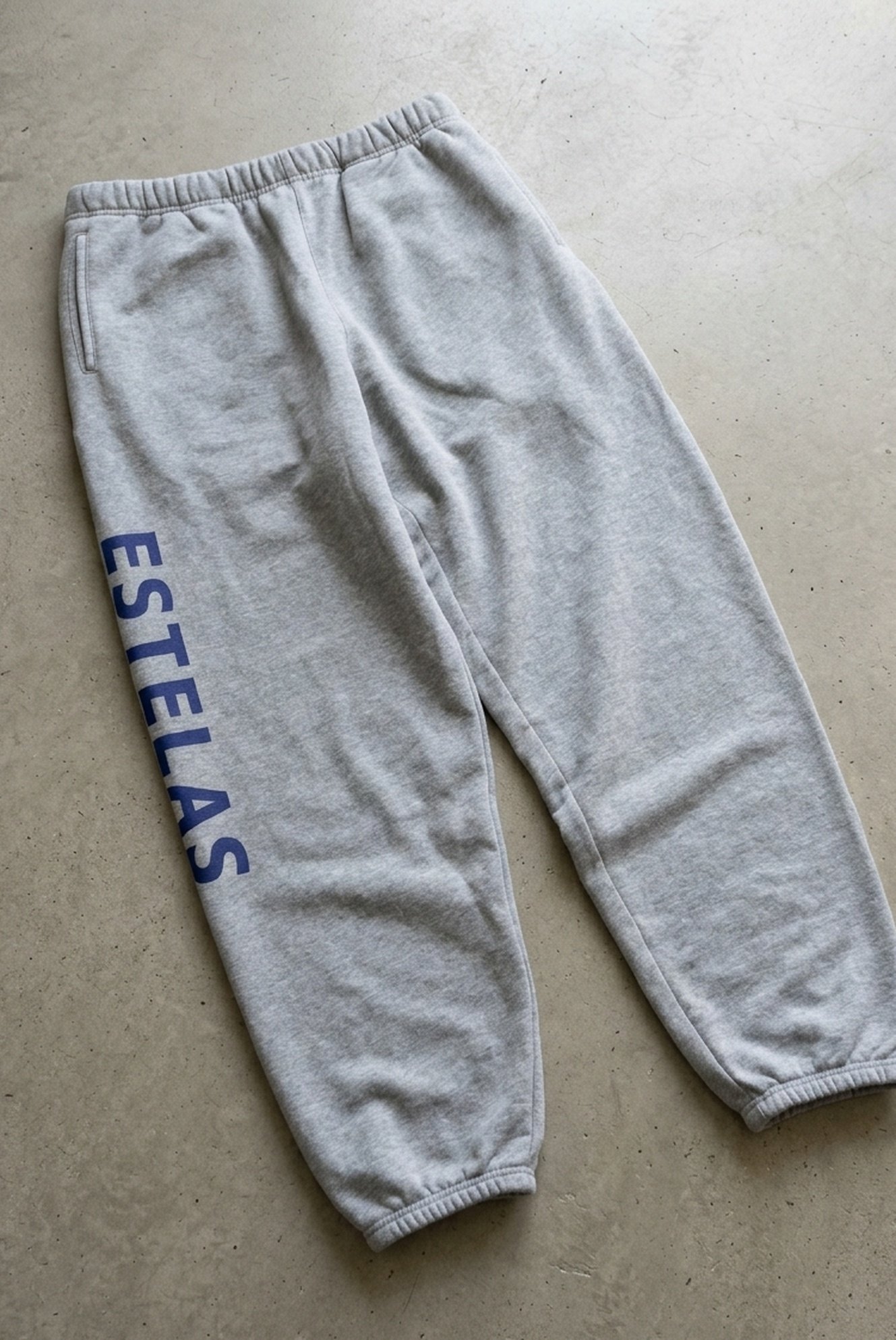 367741 Silkprint Sweatpants
