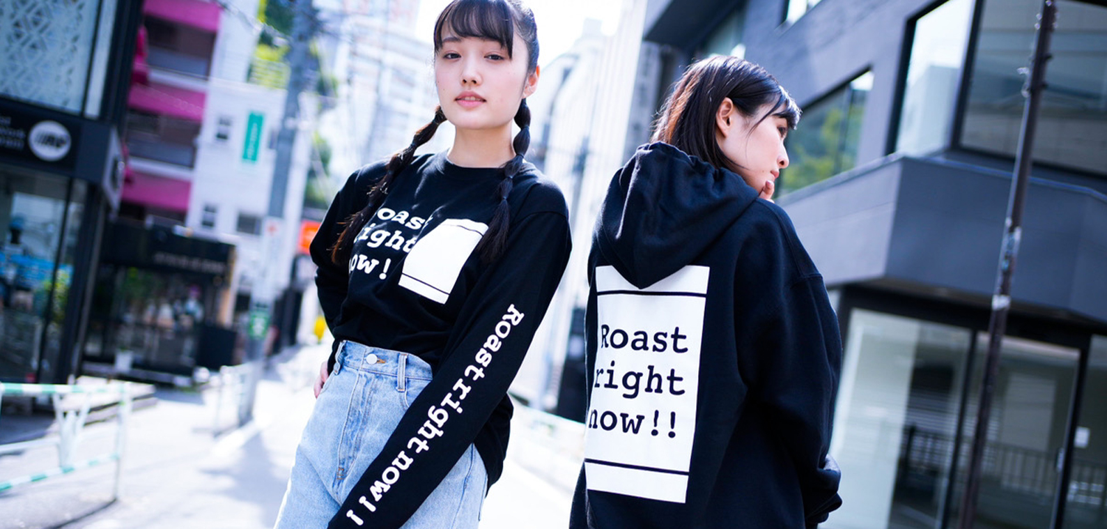 Roast right now!!の長袖Tシャツとパーカーの着用写真